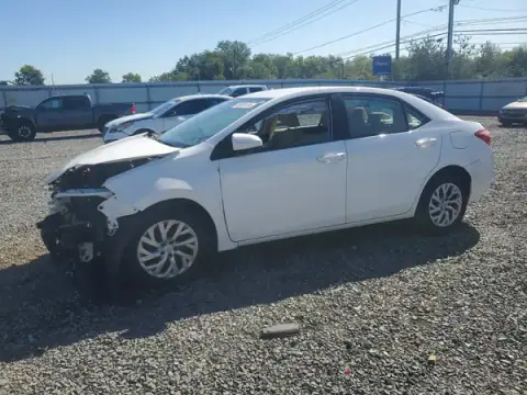 2T1BURHE7JC097514 — 2018 Toyota Corolla, Parte delantera (Front End), fotos antes de reparar