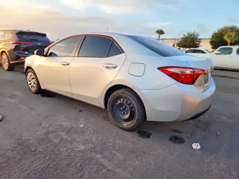 2T1BURHEXJC087088 — 2018 Toyota Corolla, фото 2 с аукциона Copart, ПЕРЕДНЯЯ ЧАСТЬ