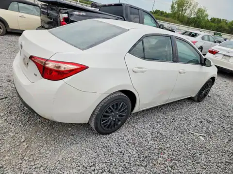 5YFBURHE5JP841241 — 2018 Toyota Corolla, photo 3 from Copart, Front end