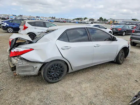 2T1BURHE8JC972972 — 2018 Toyota Corolla, фото 3 с аукциона Copart 29.09.2026, Повреждения со всех сторон