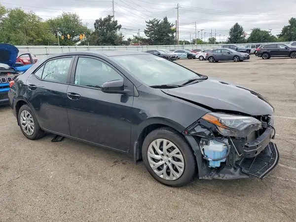 2T1BURHE0JC090498 — 2018 Toyota Corolla, photo 4 from Copart 02.10.2026, Front end