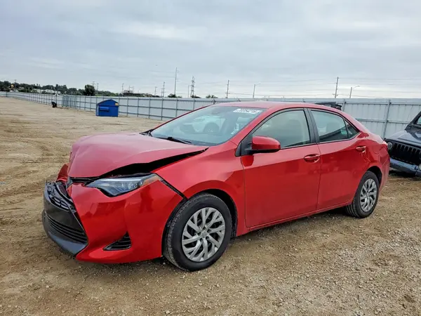 2T1BURHE4JC084560 Toyota Corolla 2018 — повреждение Передняя часть, фото до ремонта