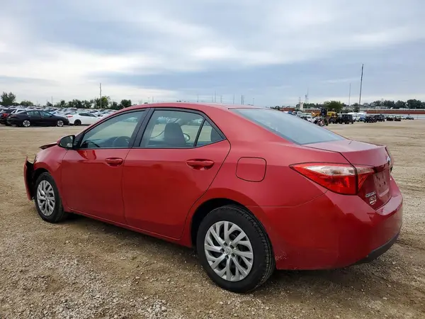 2T1BURHE4JC084560 — 2018 Toyota Corolla, фото 2 с аукциона Copart, Передняя часть