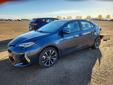 2T1BURHEXJC118954 — 2018 Toyota Corolla, Lateral, fotos antes de reparar