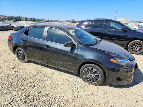 2T1BURHE1JC006253 — 2018 Toyota Corolla, фото 4 с аукциона Copart 13.10.2026, Вандализм