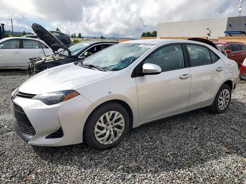 2T1BURHE1JC092969 — 2018 Toyota Corolla, Parte trasera (Rear End), fotos antes de reparar