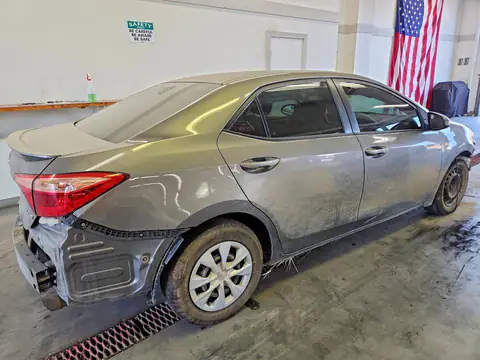 2T1BPRHE4KC187051 — 2019 Toyota Corolla, zdjęcie 3 z Copart 16.10.2026, Przód