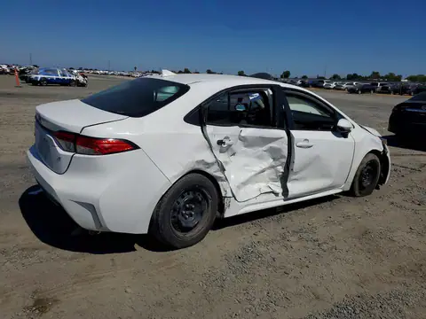 5YFEPMAE5MP243592 — 2021 Toyota Corolla, ფოტო 3, Copart 27.10.2026, წინა ნაწილი