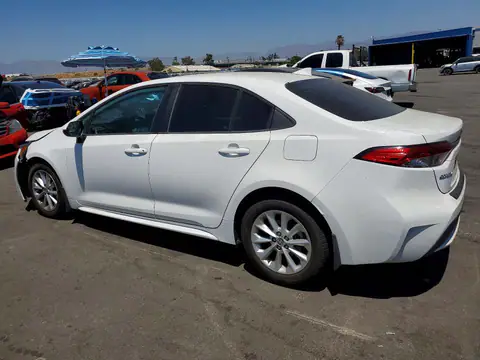 5YFVPMAE2MP157270 — 2021 Toyota Corolla, foto 2 de Copart 19.10.2026, Parte delantera