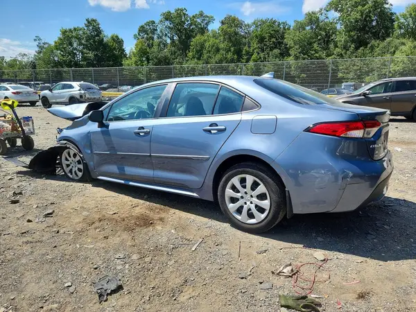 5YFEPMAE8MP164787 — 2021 Toyota Corolla, zdjęcie 2 z Copart 02.10.2026, Uszkodzenia dookoła