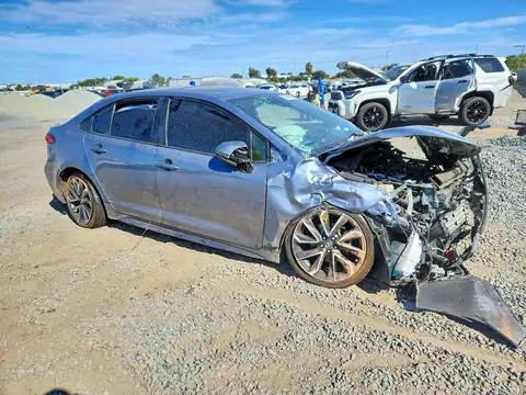 JTDP4MCE5MJ057599 — 2021 Toyota Corolla, zdjęcie 4 z Copart 20.10.2026, Przód