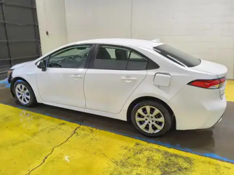 5YFEPMAE5MP182440 — 2021 Toyota Corolla, фото 2 с аукциона Copart 21.09.2026, ПЕРЕДНЯЯ ЧАСТЬ