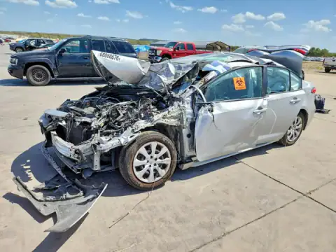 5YFEPMAEXMP261442 — 2021 Toyota Corolla, Lateral (Side), fotos antes de reparar