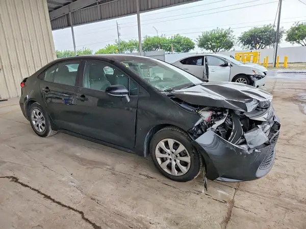 5YFEPMAE9MP269807 — 2021 Toyota Corolla, foto 4 de Copart, Parte delantera