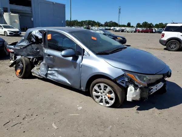 5YFEPMAEXMP241188 — 2021 Toyota Corolla, фото 4 с аукциона Copart, Опрокидывание
