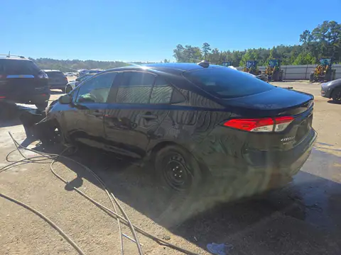5YFEPMAE9MP174275 — 2021 Toyota Corolla, zdjęcie 2 z Copart, Przód