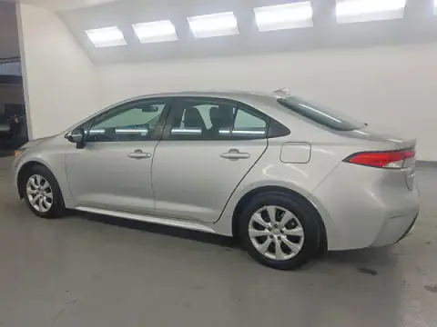 5YFEPMAE3MP246216 — 2021 Toyota Corolla, photo 2 from Copart 22.09.2026, Normal wear
