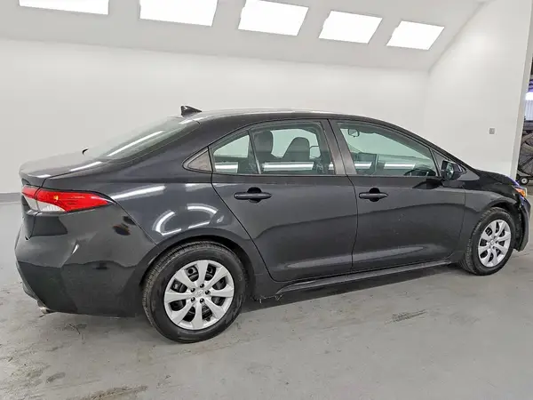 5YFEPMAE7MP207449 — 2021 Toyota Corolla, фото 3 с аукциона Copart 06.10.2026, Естественный износ