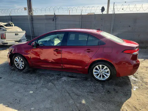 2026 Toyota Corolla VIN JTDB4MEE8T3032707 фото 2