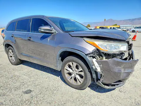 5TDKKRFHXFS091580 — 2015 Toyota Highlander, фото 4 с аукциона Copart 30.09.2026, Передняя часть