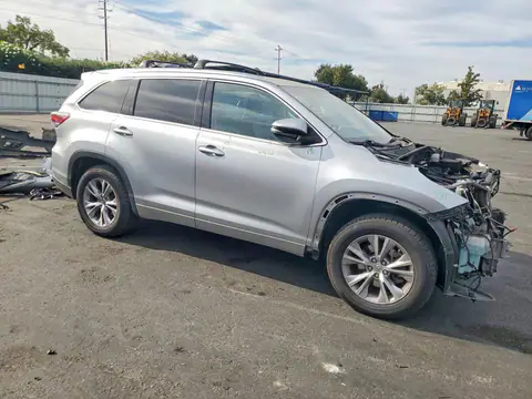 5TDKKRFH8FS067259 — 2015 Toyota Highlander, фото 4 с аукциона Copart 15.10.2026, Передняя часть