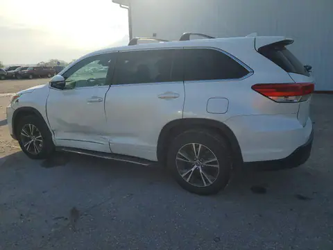 5TDBZRFH3HS401082 — 2017 Toyota Highlander, фото 2 с аукциона Copart 16.10.2026, Боковая часть