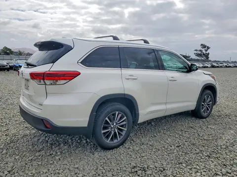 2017 Toyota Highlander VIN 5TDKZRFH3HS512375 фото 3