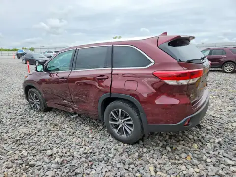 5TDJZRFH5HS425671 — 2017 Toyota Highlander, foto 2 de Copart 28.09.2026, Lateral