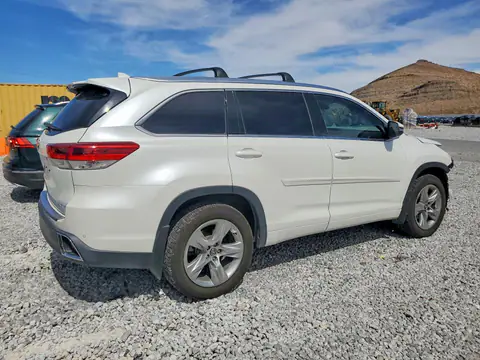 5TDDZRFH8HS434202 — 2017 Toyota Highlander, photo 3 from Copart 14.10.2026, Front end