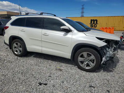 5TDDZRFH8HS434202 — 2017 Toyota Highlander, photo 4 from Copart 14.10.2026, Front end