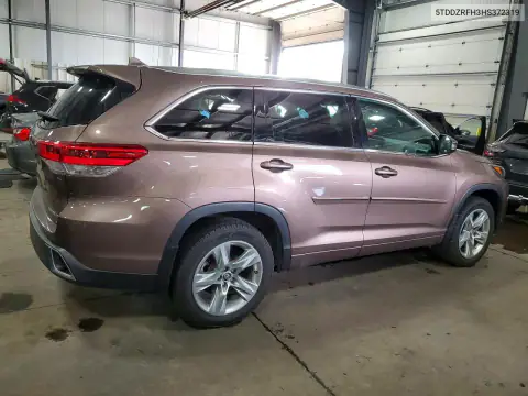 5TDDZRFH3HS372319 — 2017 Toyota Highlander, zdjęcie 3 z Copart, Bok