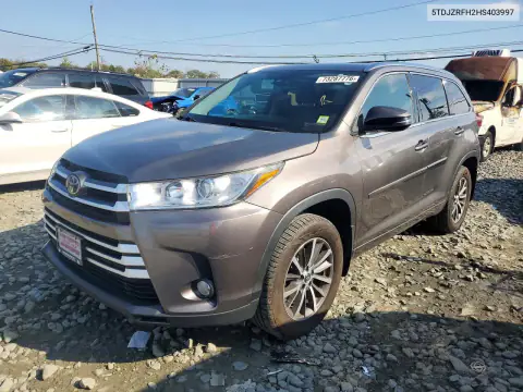 5TDJZRFH2HS403997 — 2017 Toyota Highlander, Drobne wgniecenia i rysy, zdjęć przed naprawą