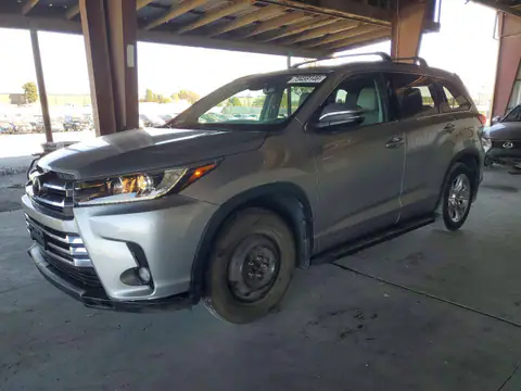5TDDZRFH0HS375548 — 2017 Toyota Highlander, უკანა ნაწილი (Rear End), ფოტოები შეკეთებამდე