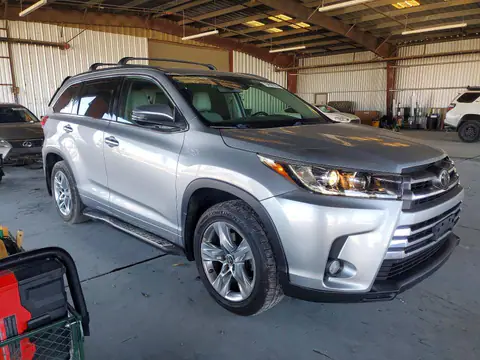 5TDDZRFH0HS375548 — 2017 Toyota Highlander, фото 4 з Copart 26.10.2026, Задня частина