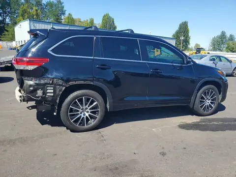 5TDJZRFH7JS863517 — 2018 Toyota Highlander, фото 3 с аукциона Copart 30.09.2026, Задняя часть