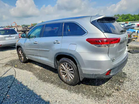 2018 TOYOTA HIGHLANDER VIN 5TDJZRFH4JS532359 фото 2