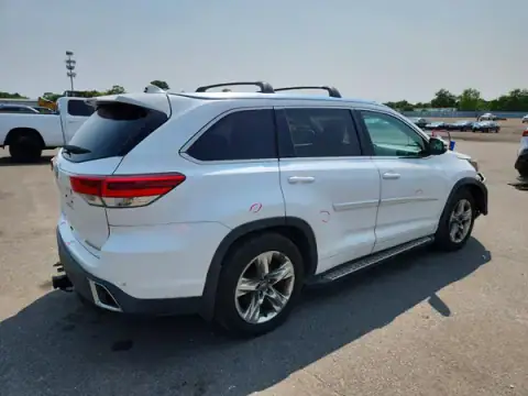 5TDDZRFH5JS844364 — 2018 Toyota Highlander, фото 3 з Copart 25.09.2026, Передня частина