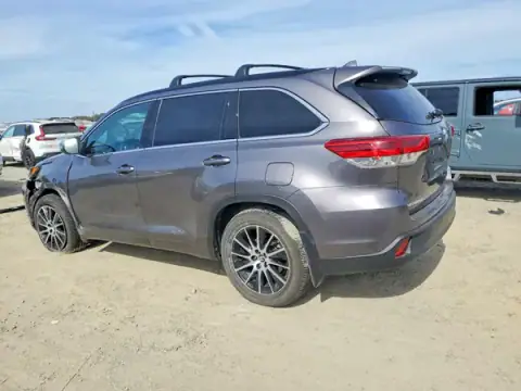 5TDJZRFH7JS535563 — 2018 Toyota Highlander, фото 2 з Copart 22.09.2026, Передня частина