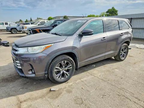2018 Toyota Highlander VIN 5TDBZRFH0JS826815 фото 1
