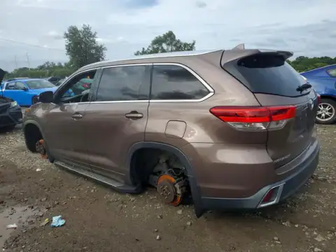 5TDDZRFHXJS827480 — 2018 Toyota Highlander, ფოტო 2, Copart, წინა ნაწილი