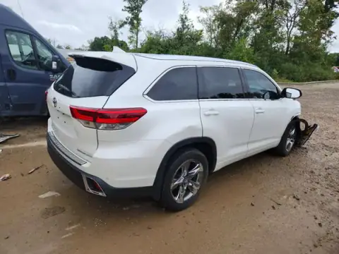 5TDDZRFH2JS832088 — 2018 Toyota Highlander, foto 3 de Copart 21.10.2026, Parte delantera