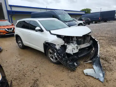 5TDDZRFH2JS832088 — 2018 Toyota Highlander, foto 4 de Copart 21.10.2026, Parte delantera