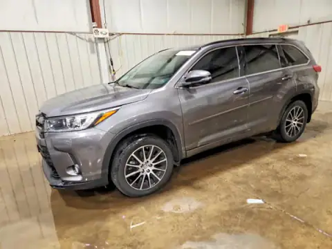 5TDJZRFH5JS535318 Toyota Highlander 2018 — daño Parte delantera, foto antes de reparar