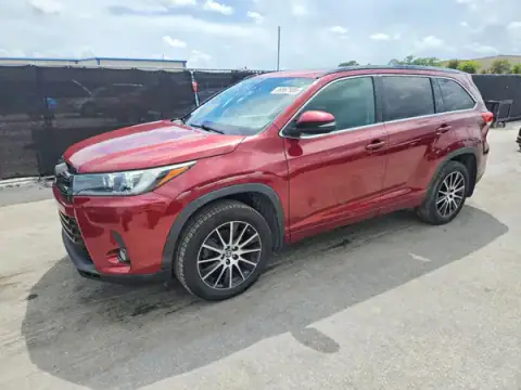 5TDJZRFH0JS540765 — 2018 Toyota Highlander, წინა ნაწილი (Front End), ფოტოები შეკეთებამდე