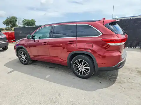 5TDJZRFH0JS540765 — 2018 Toyota Highlander, фото 2 з Copart 01.10.2026, Передня частина