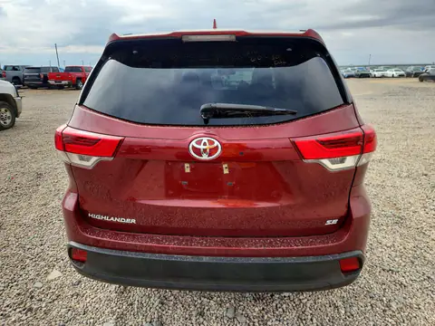 5TDKZRFH0JS535974 — 2018 Toyota Highlander, ПЕРЕДНЯЯ ЧАСТЬ, фото до ремонта