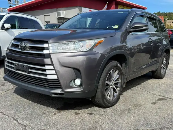 5TDJZRFH0JS844629 — 2018 Toyota Highlander, Мелкие вмятины и царапины (Minor Dent/Scratches), фото до ремонта