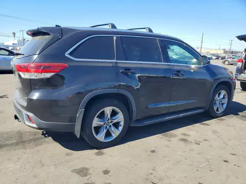 5TDYZRFH6JS287630 — 2018 Toyota Highlander, фото 3 з Copart 19.10.2026, Пожежа салону