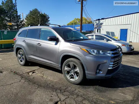 5TDYZRFH3JS280697 — 2018 Toyota Highlander, фото 4 с аукциона Copart 15.10.2026, Боковая часть