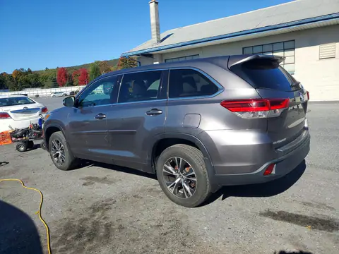 5TDBZRFH8JS905150 — 2018 Toyota Highlander, фото 2 з Copart, Незначні вм’ятини й подряпини